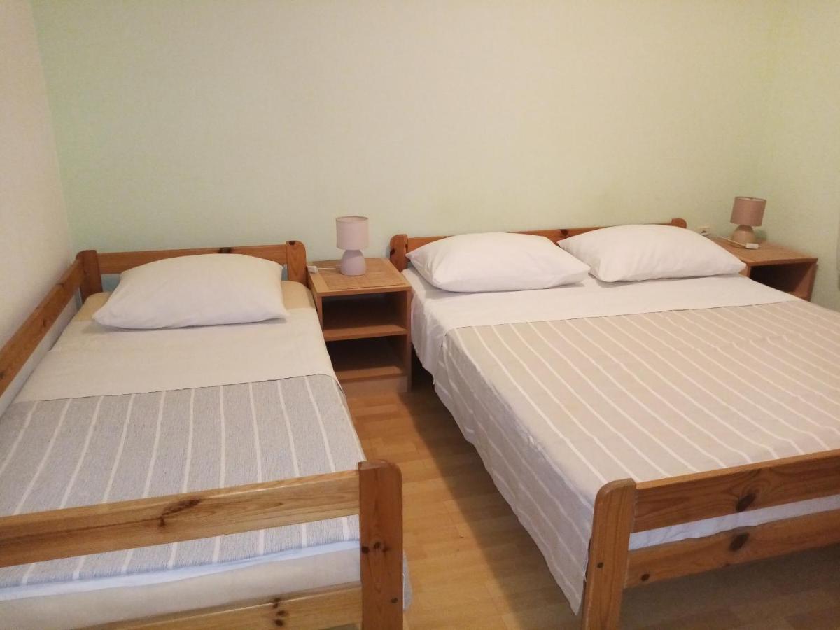 Apartments Vanja Skara Biograd Biograd Na Moru Dış mekan fotoğraf