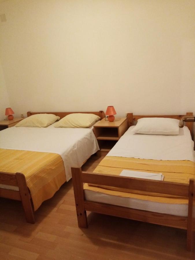 Apartments Vanja Skara Biograd Biograd Na Moru Dış mekan fotoğraf