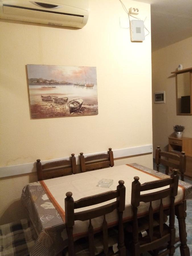 Apartments Vanja Skara Biograd Biograd Na Moru Dış mekan fotoğraf