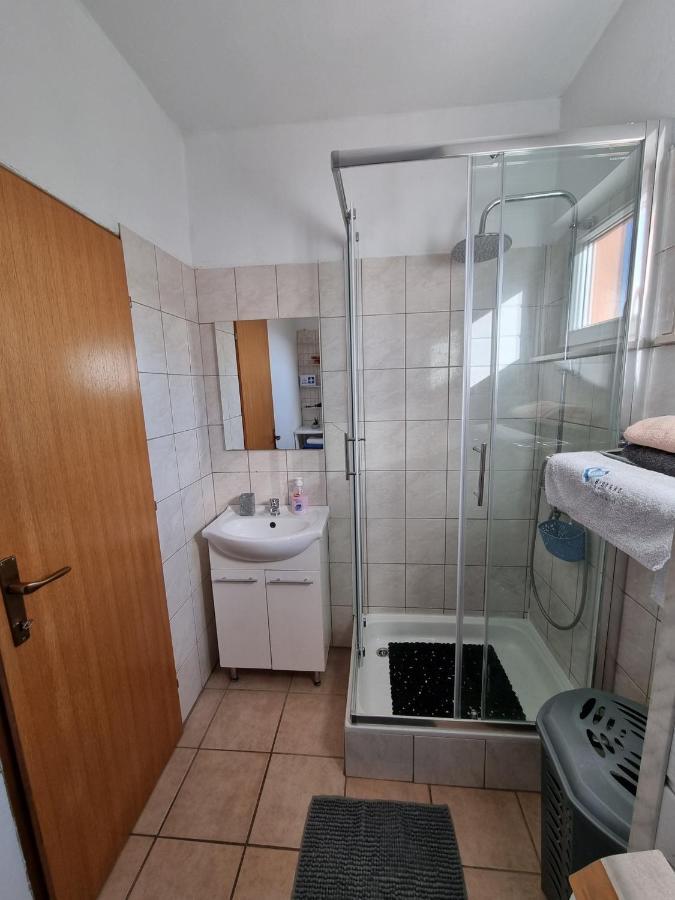 Apartments Vanja Skara Biograd Biograd Na Moru Dış mekan fotoğraf