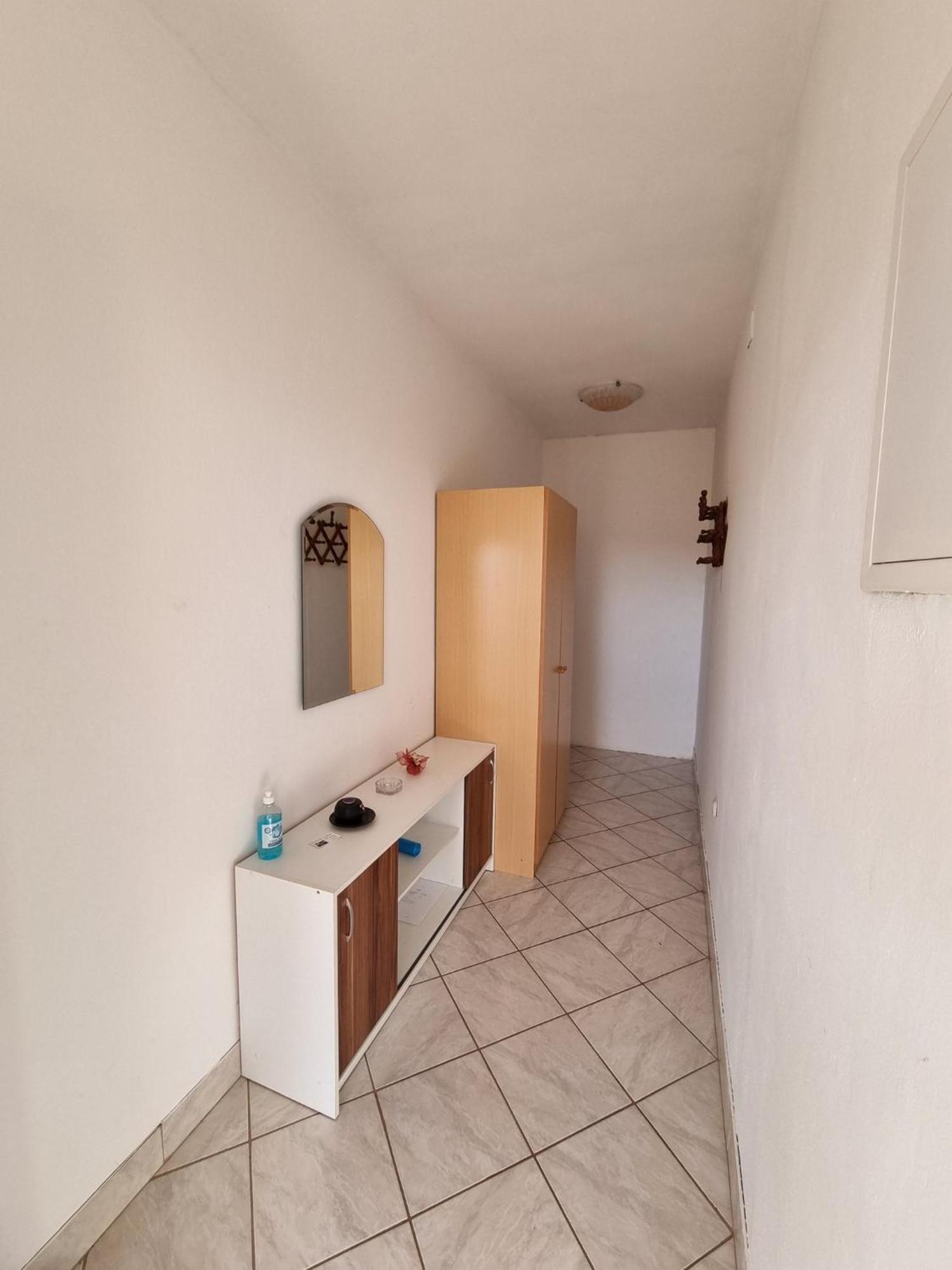 Apartments Vanja Skara Biograd Biograd Na Moru Oda fotoğraf