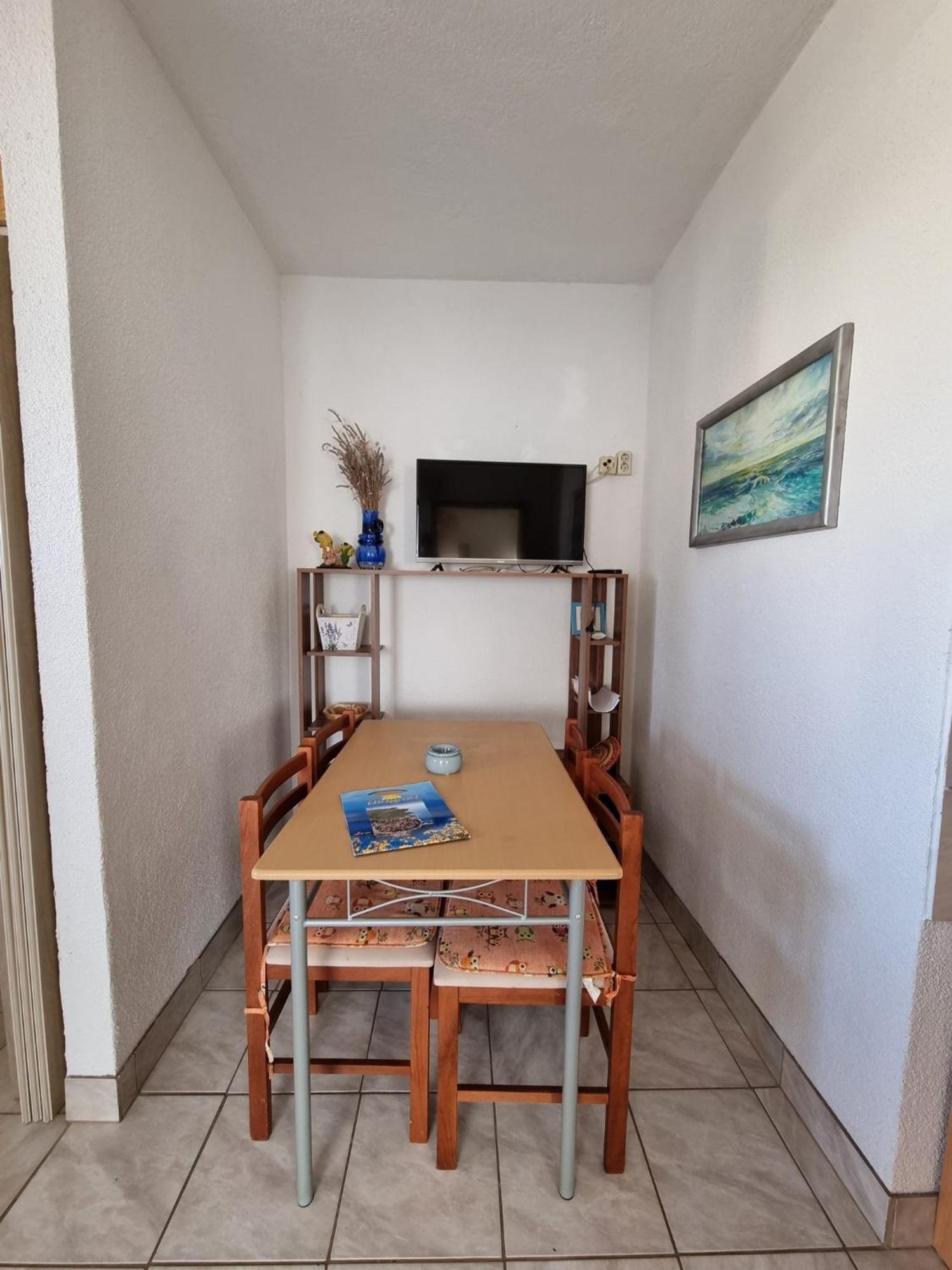 Apartments Vanja Skara Biograd Biograd Na Moru Oda fotoğraf